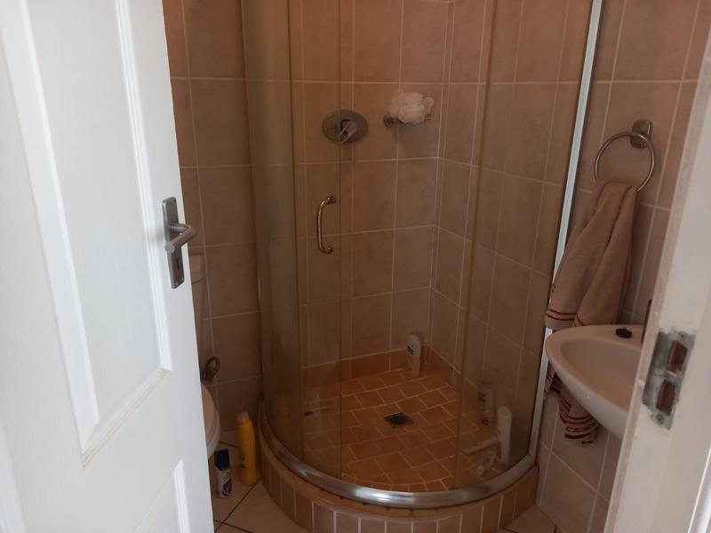 To Let 1 Bedroom Property for Rent in Gordons Bay Western Cape